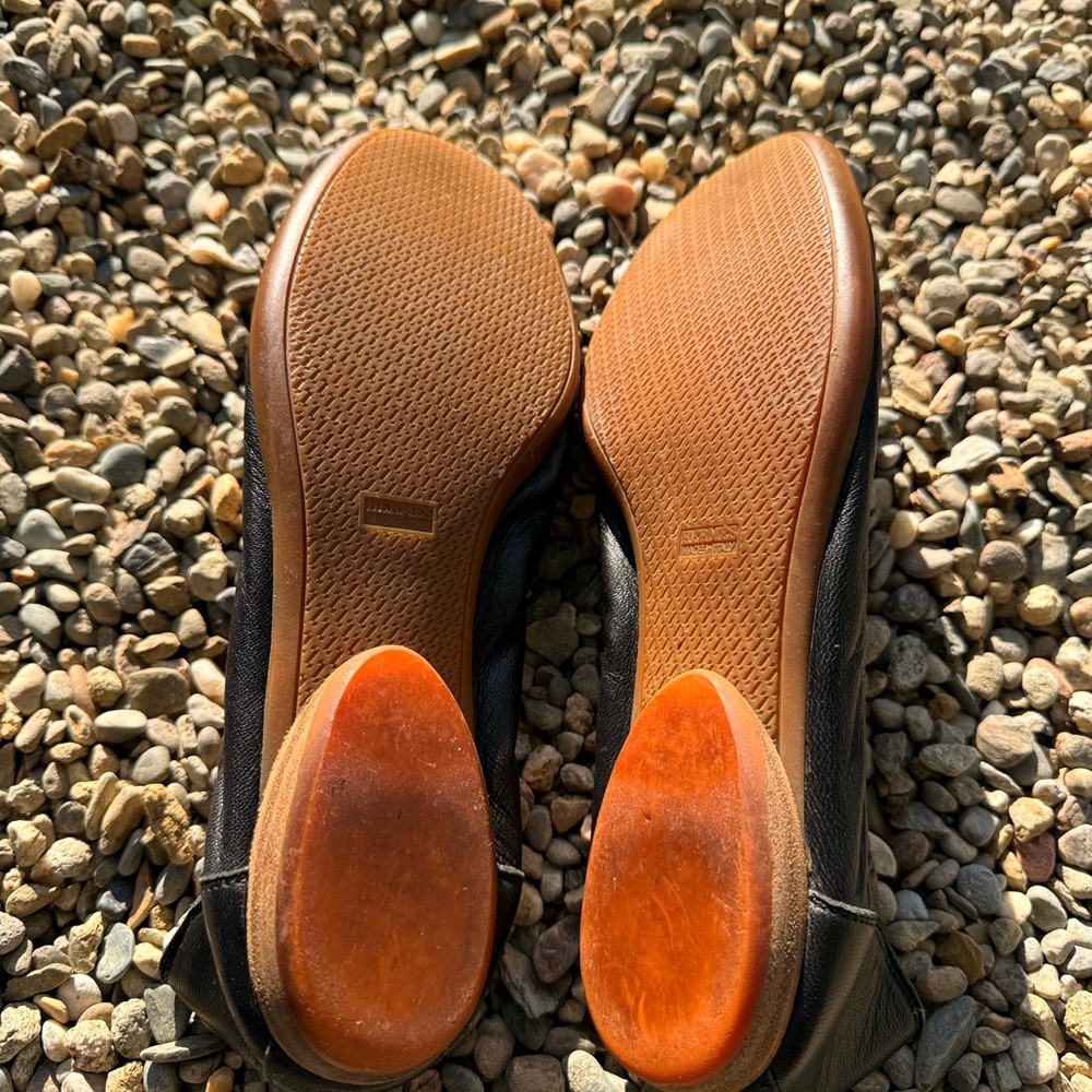 HERMÈS BLACK LEATHER VINTAGE BALLET FLATS SIZE 38 - Picture 6 of 7